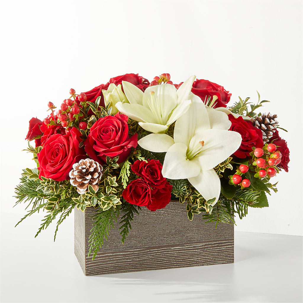 Snowy Wonderland Bouquet – VINE & IVY FLOWERS, Suffield CT