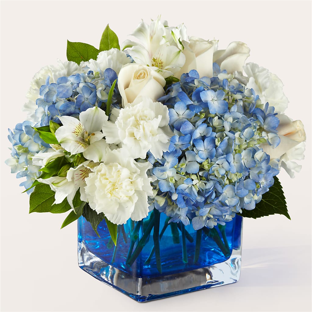 Soothing Waters Bouquet – VINE & IVY FLOWERS, Suffield CT