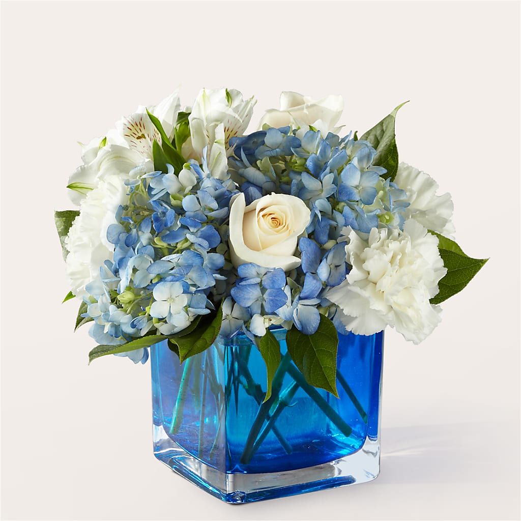 Soothing Waters Bouquet – VINE & IVY FLOWERS, Suffield CT
