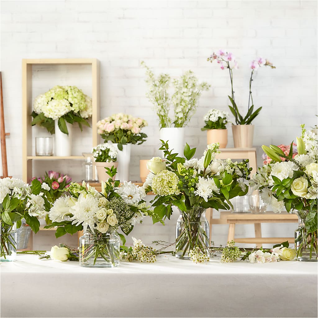 Classic Ivory – A Florist Original – VINE & IVY FLOWERS, Suffield CT