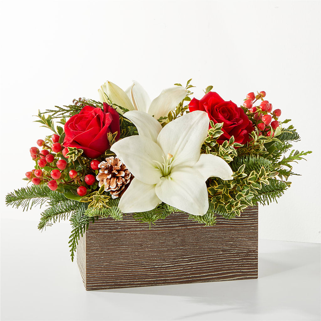 Snowy Wonderland Bouquet – VINE & IVY FLOWERS, Suffield CT