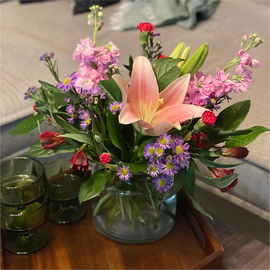 Romantique Bouquet – VINE & IVY FLOWERS, Suffield CT