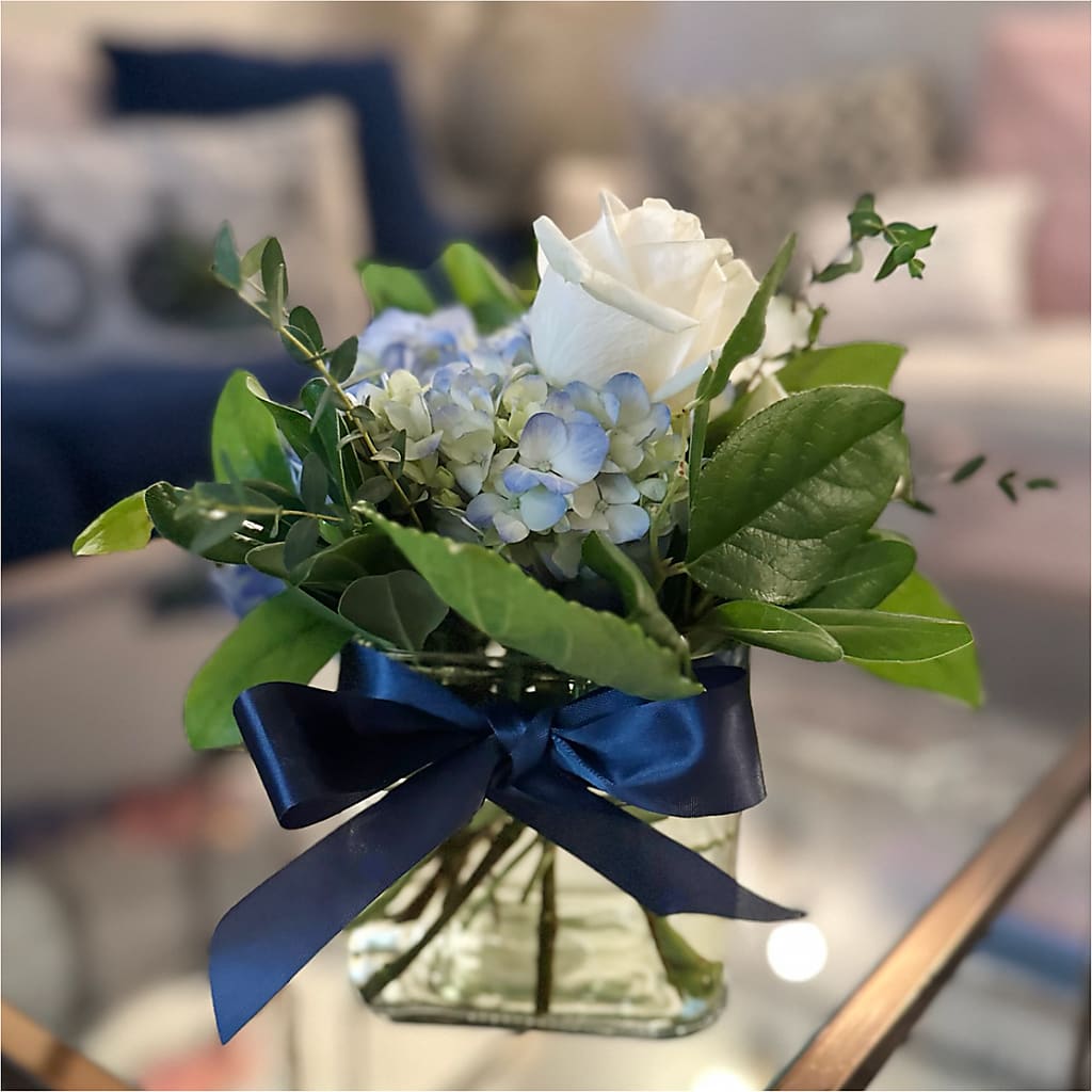 Sky Blue Delight Bouquet – VINE & IVY FLOWERS, Suffield CT