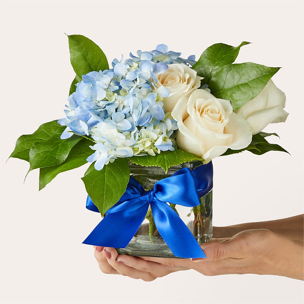 Sky Blue Delight Bouquet – VINE & IVY FLOWERS, Suffield CT