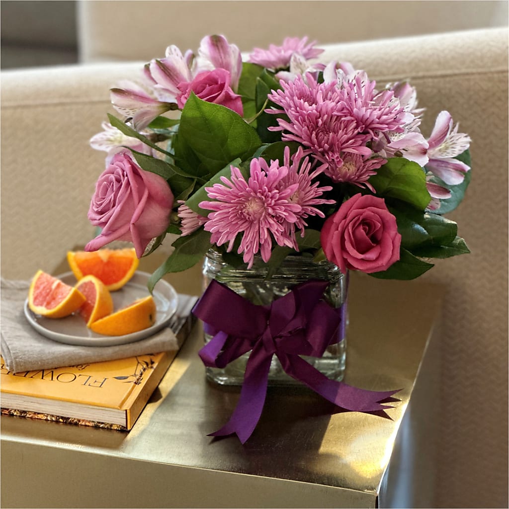 Sugarplum Bouquet – VINE & IVY FLOWERS, Suffield CT