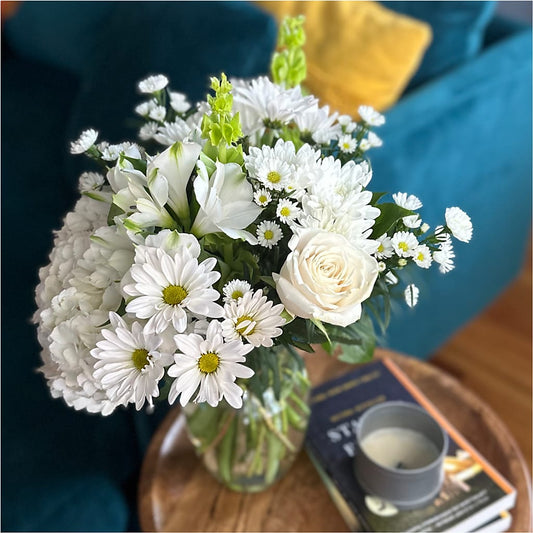 Classic Ivory – A Florist Original – VINE & IVY FLOWERS, Suffield CT