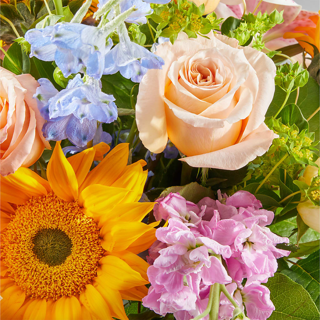 Dreamy Meadows Bouquet – VINE & IVY FLOWERS, Suffield CT