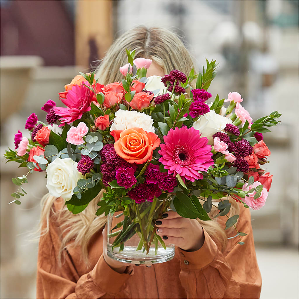 Smell the Roses Bouquet – VINE & IVY FLOWERS, Suffield CT
